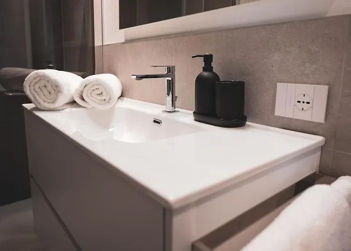 Appartement Modern Lungolago Di Como