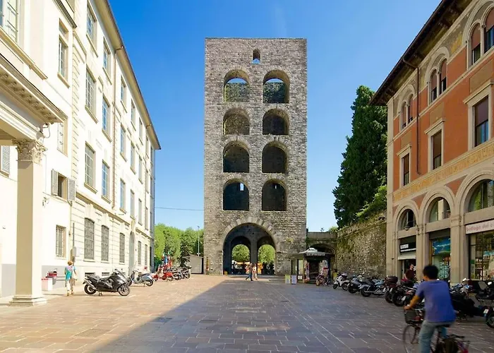 Modern Lungolago Di * Como