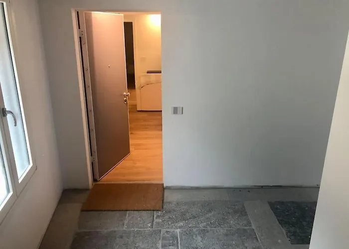 Modern Lungolago Di Apartmán *