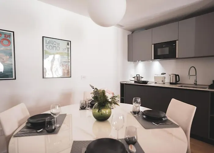 公寓 Modern Lungolago Di