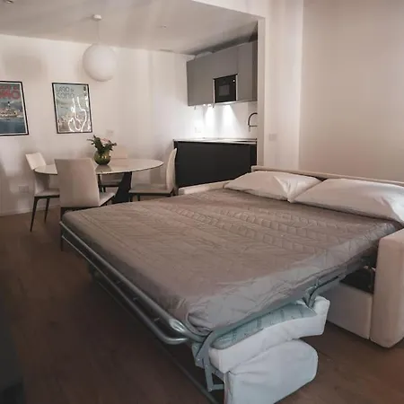 Apartman Modern Lungolago Di