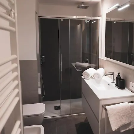 Apartman Modern Lungolago Di Como